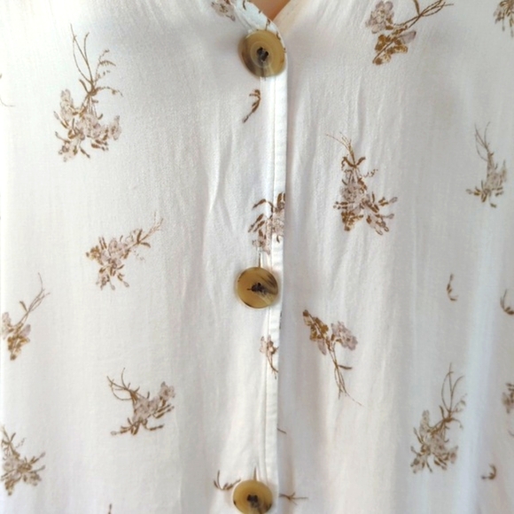 Something Navy Pretty Button Through Top L - Picture 11 of 16